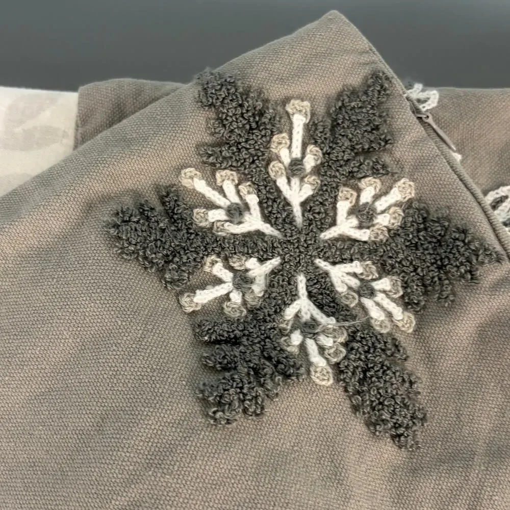 None and/or Unknown grey pillow